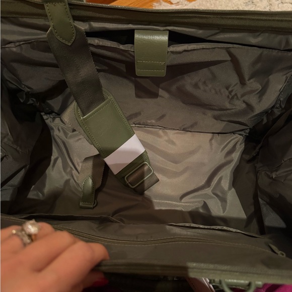 NWT award winning BEIS Weekender in Olive - Picture 8 of 10